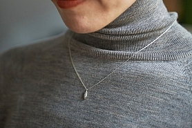 soutiencollar ランタンセーター