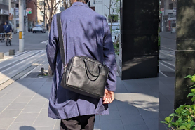 奔放な手ぶら感　│ 「おかかえバッグ L」