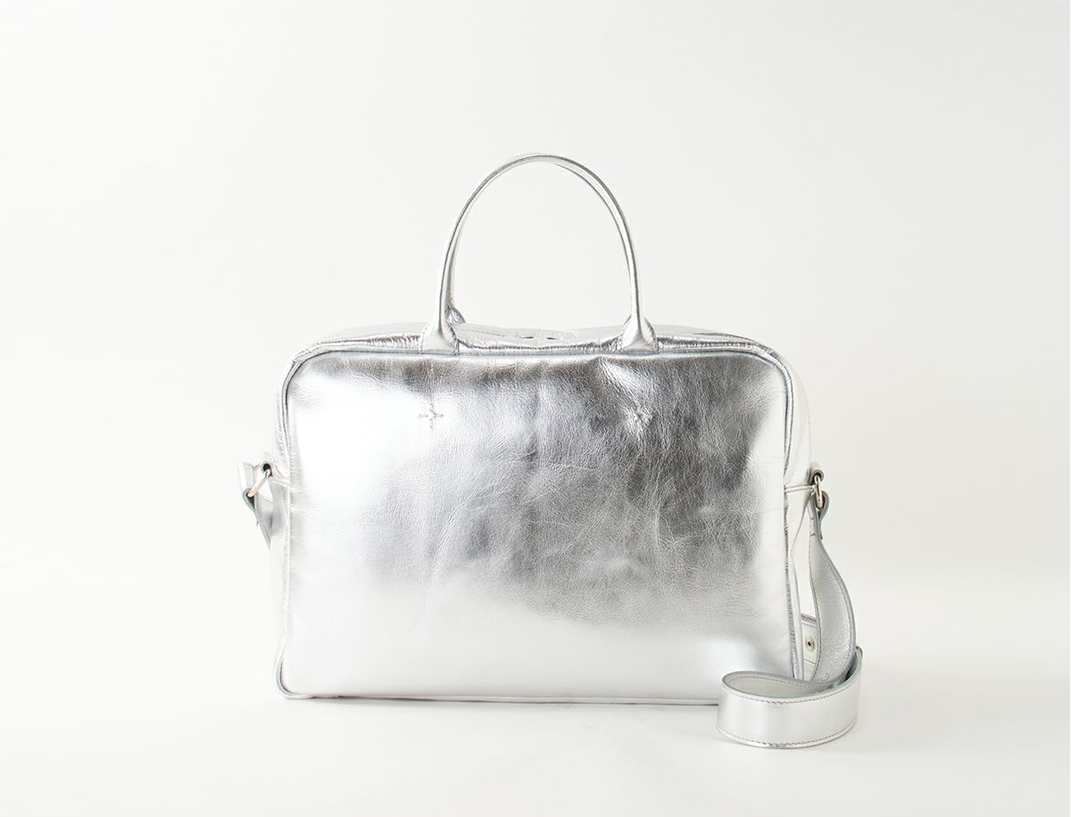 限定値下げ‼️新品未開封✨ステッカー付き❗️OPENYYバッグ シルバー 到着│ 「おかかえバッグ シルバー」 - MADRIGAL（マドリガル）