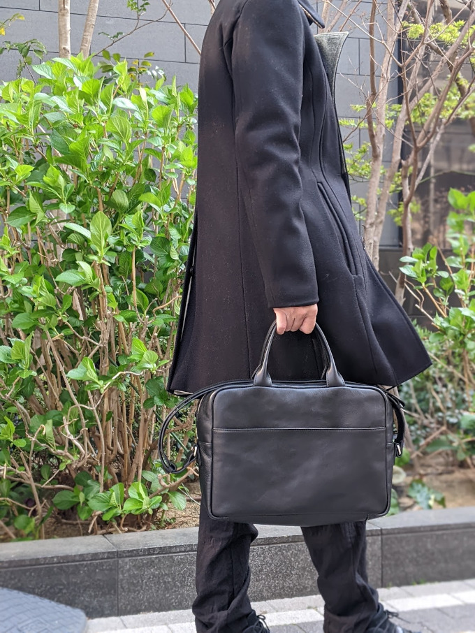 自然に馴染む │ 「おかかえバッグ L」 - MADRIGAL（マドリガル）