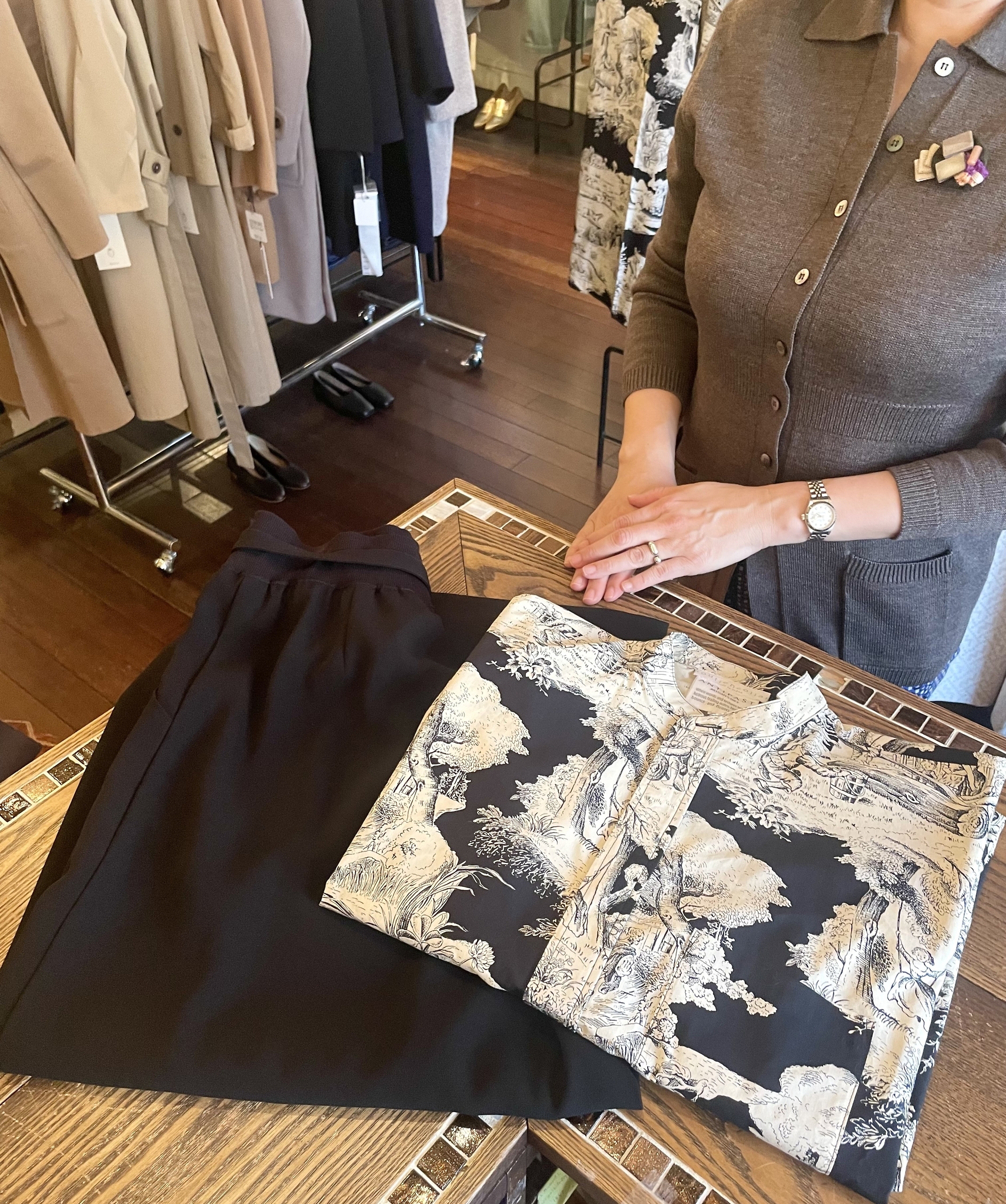 SOLD NOW (2/27) - MADRIGAL（マドリガル）