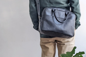 後ろ姿　│ 「おかかえバッグ L」