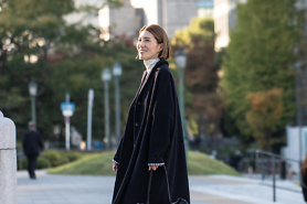 繊細なニュアンスを着る