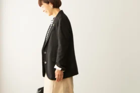 黒ジャケット　シックカジュアル　フォーマル　スリーシーズン